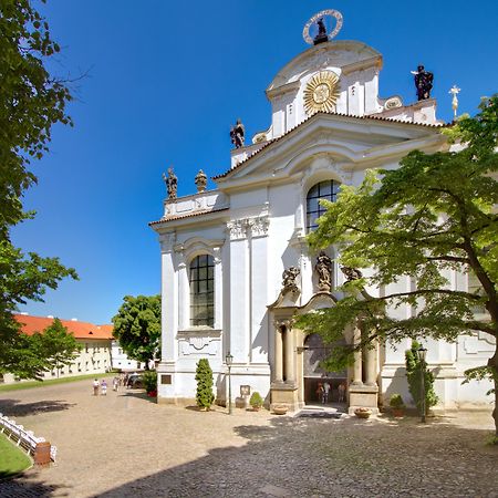 Monastery Hotel Prag Dış mekan fotoğraf